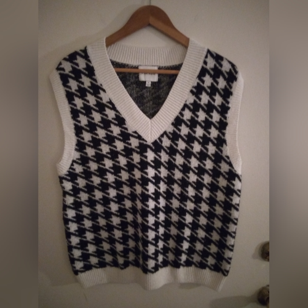 Sweater Vest - Picture 5 of 5